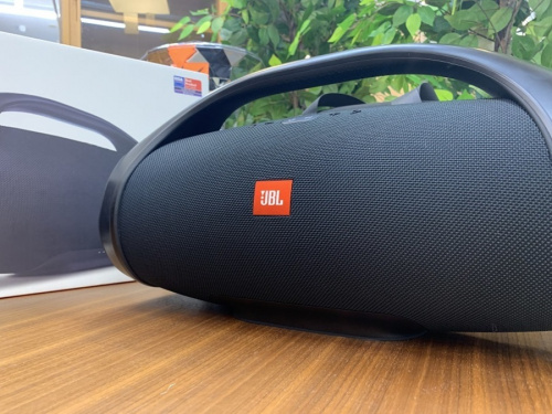 スピーカーのJBL