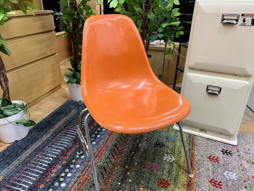 家具のシェルチェア