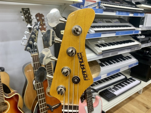 ベースのFERNANDES(フェルナンデス)