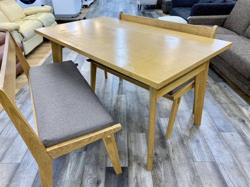 家具のダイニングセット