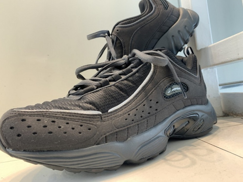 メンズファッションのスニーカー