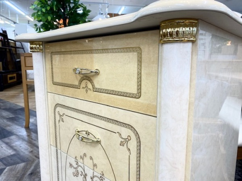 サルタレッリの幕張　家具　中古