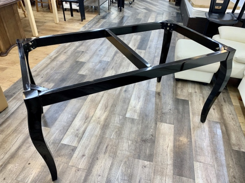 ダイニングテーブルのLUXIO(ルシオ)