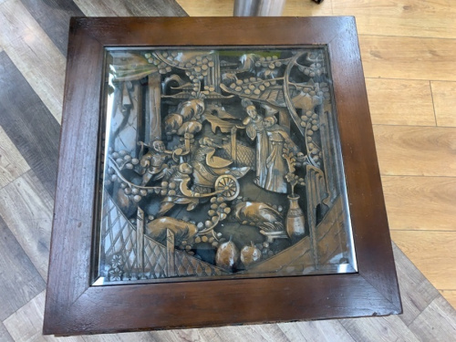 ガラス板ローテーブルの千葉 中古 木製彫刻