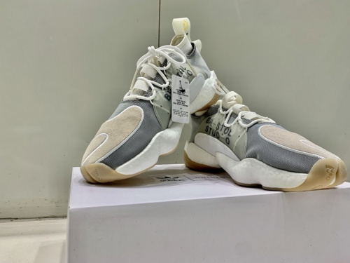 メンズファッションのスニーカー