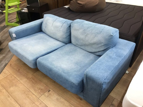 千葉家具のソファ