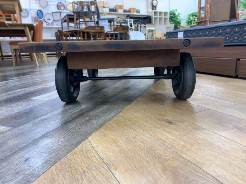 千葉 中古 テーブルの千葉 中古 幕張