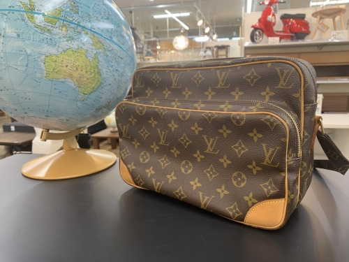 ブランド・ラグジュアリーのLOUIS VUITTON