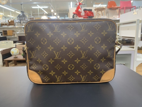 ルイヴィトン買取の千葉　市川　船橋　江戸川　墨田　葛飾　幕張 　ショルダーバッグ　中古　買取