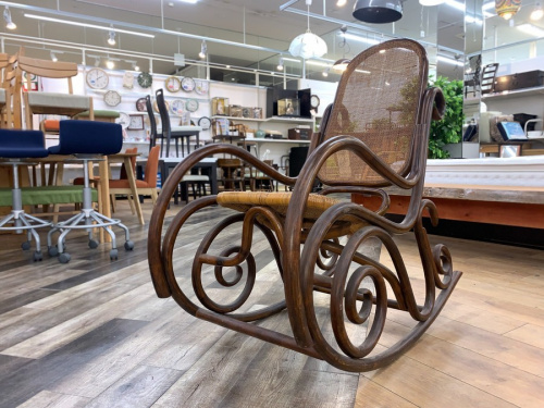 千葉　中古　ロッキングチェアーの千葉　中古　家具