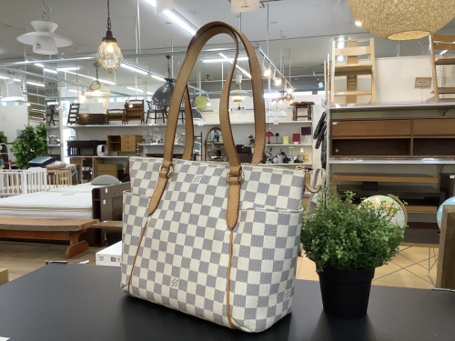 ブランド・ラグジュアリーのLOUIS VUITTON