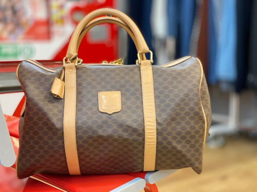 ブランド・ラグジュアリーのボストンバッグ　CELINE