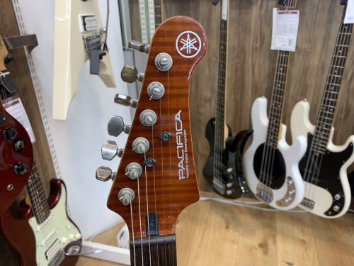 幕張　買取　ギターの楽器強化店舗