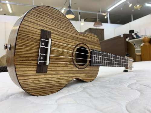 中古楽器店の千葉　買取　ウクレレ