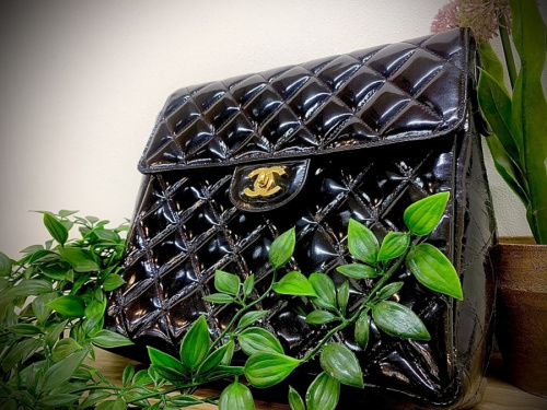 ブランド・ラグジュアリーのCHANEL　シャネル