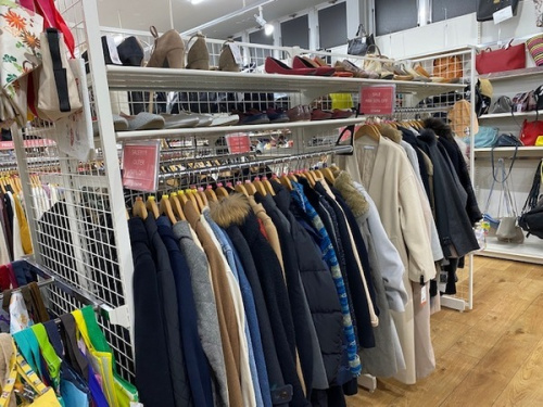 衣類　中古　のトレファク　千葉