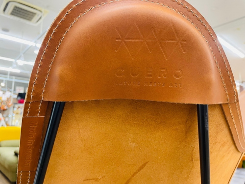 バタフライチェアのCUERO