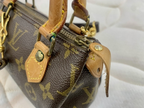 LOUIS VUITTON　ルイヴィトンのモノグラム　スピーディー