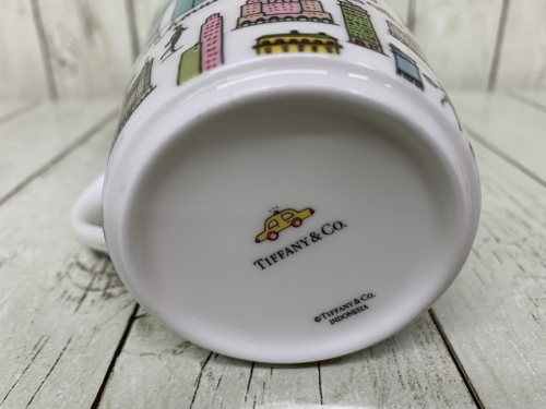 洋食器のマグカップ