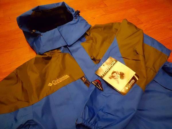 コロンビアのチタニウム マウンテンパーカーが買取入荷いたし