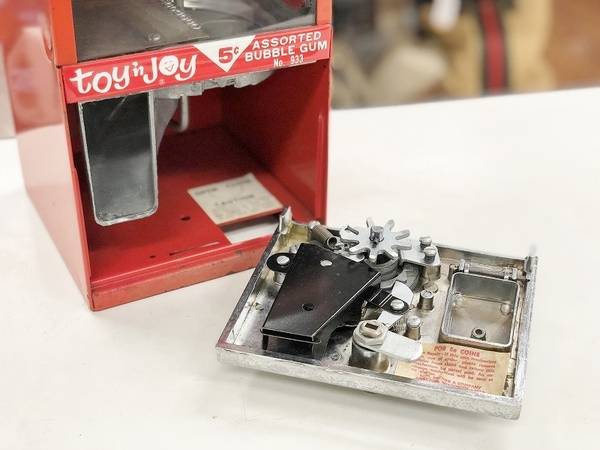 ヴィンテージガムボールマシンが買取入荷しました！【大船店