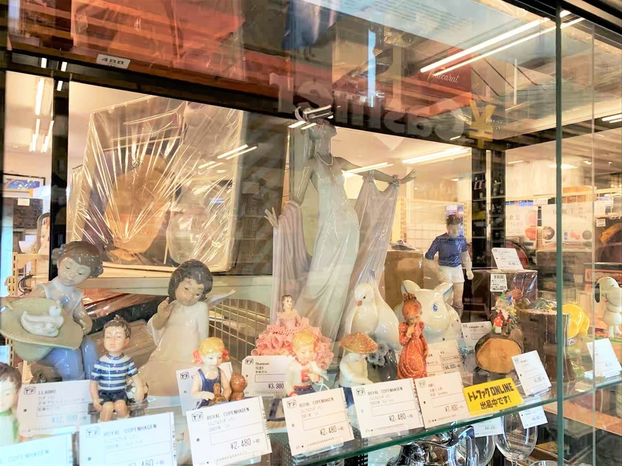 リヤドロのミレニアムシリーズフィギュリンが買取入荷致しました