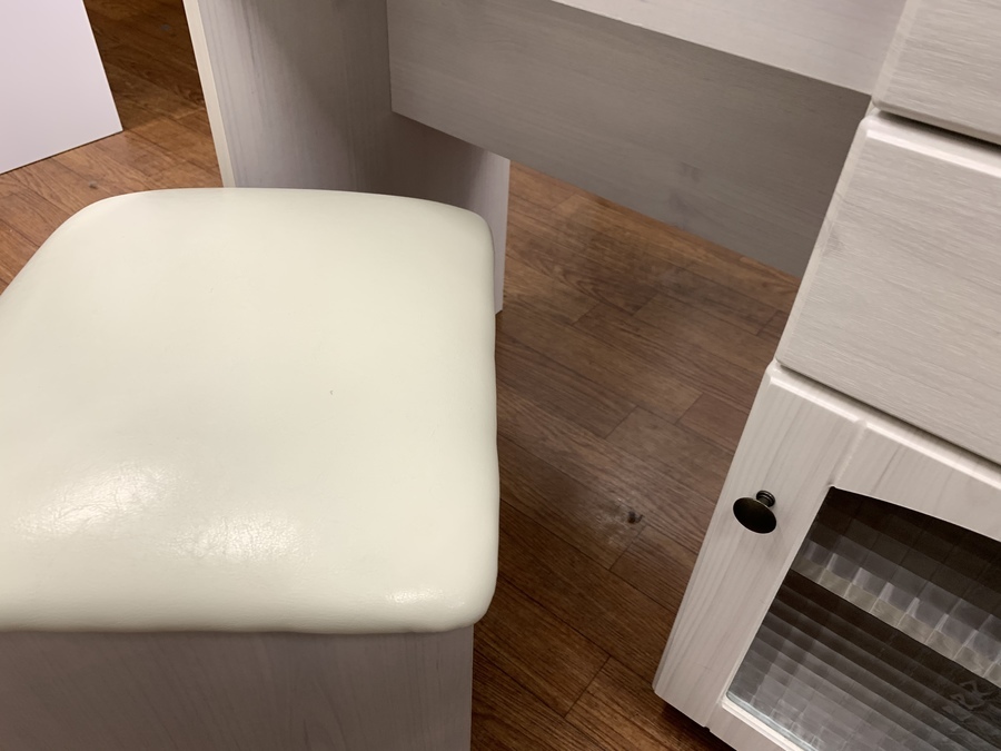 フレンチカントリー家具】ニトリのデスクドレッサー フローリオが買取