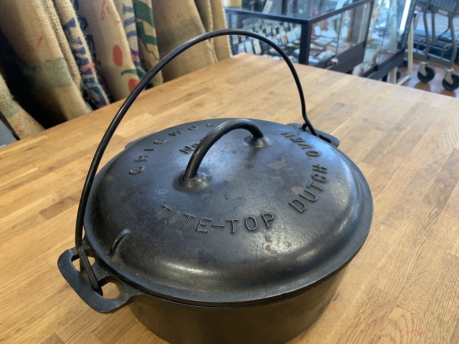 ファッション好きが選ぶ人気ブランドランキング 希少！GRISWOLD(グリスウォールド）のダッチオーブンを買取入荷 ダッチオーブン