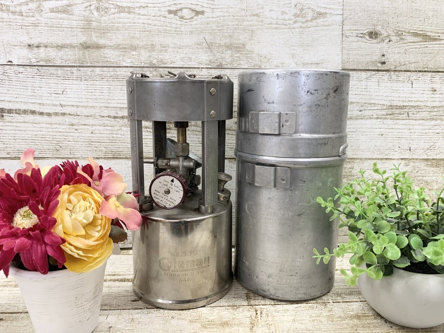 Coleman - コールマン＃５３０ＧＩストーブ　A46 Vintage Coleman No. 530 WWII Era GI Field Pocket Stove A46 w