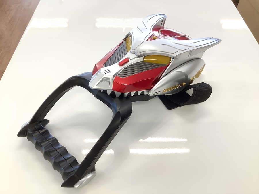 CSM Vバックル＆ドラグバイザー、本日より予約受付開始