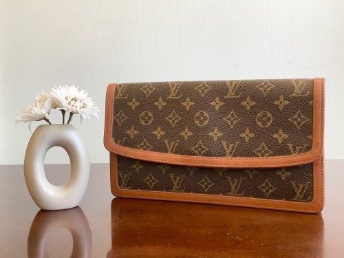 人気のモノグラム柄！LOUIS VUITTON（ルイヴィトン）のクラッチバッグ