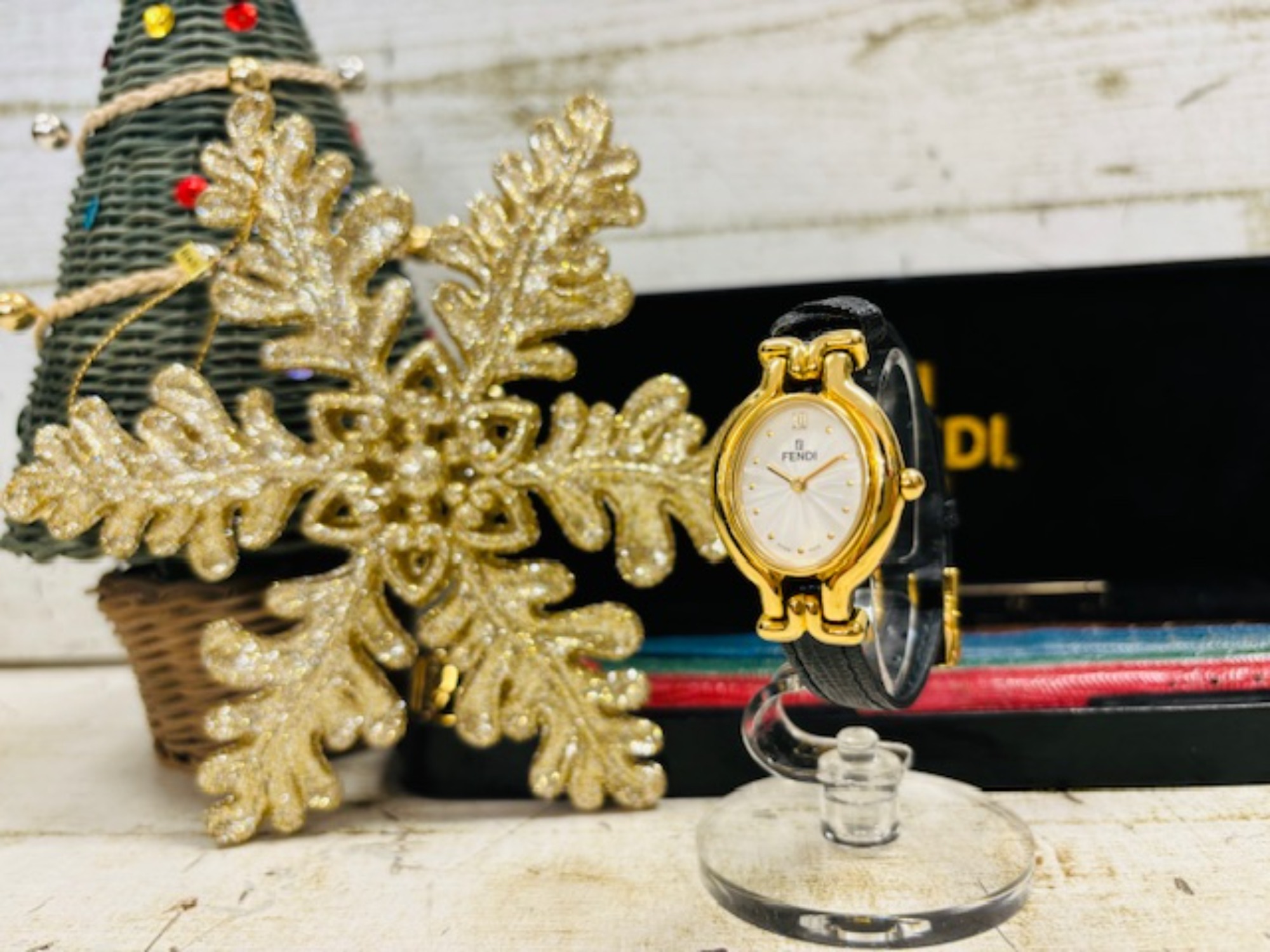 フェンディ替えベルト付腕時計 稼働品 FENDI フェンディ 腕時計