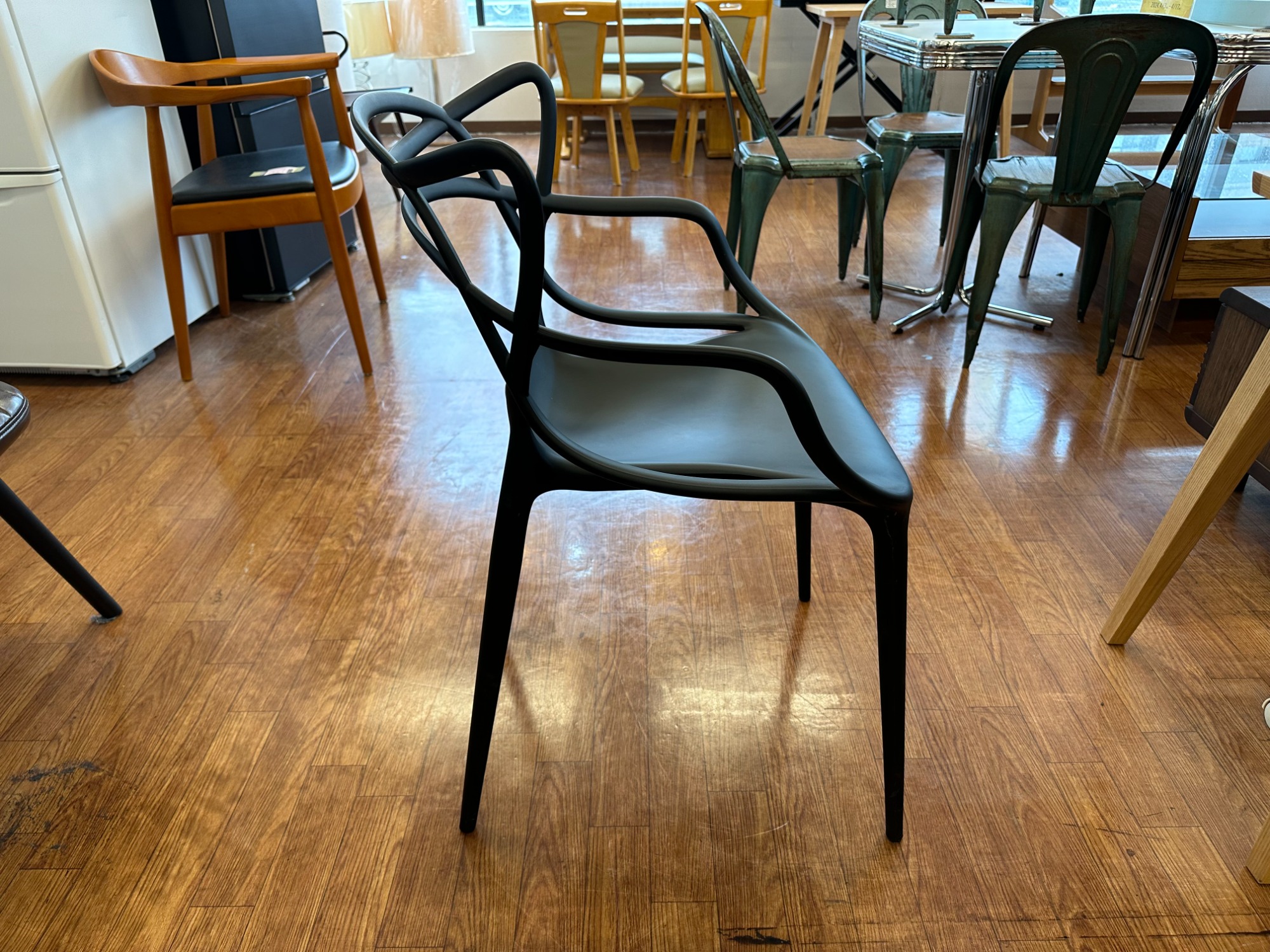 Kartell ダイニングチェア MAS-5865-09 買取入荷しました！！｜2024年 
