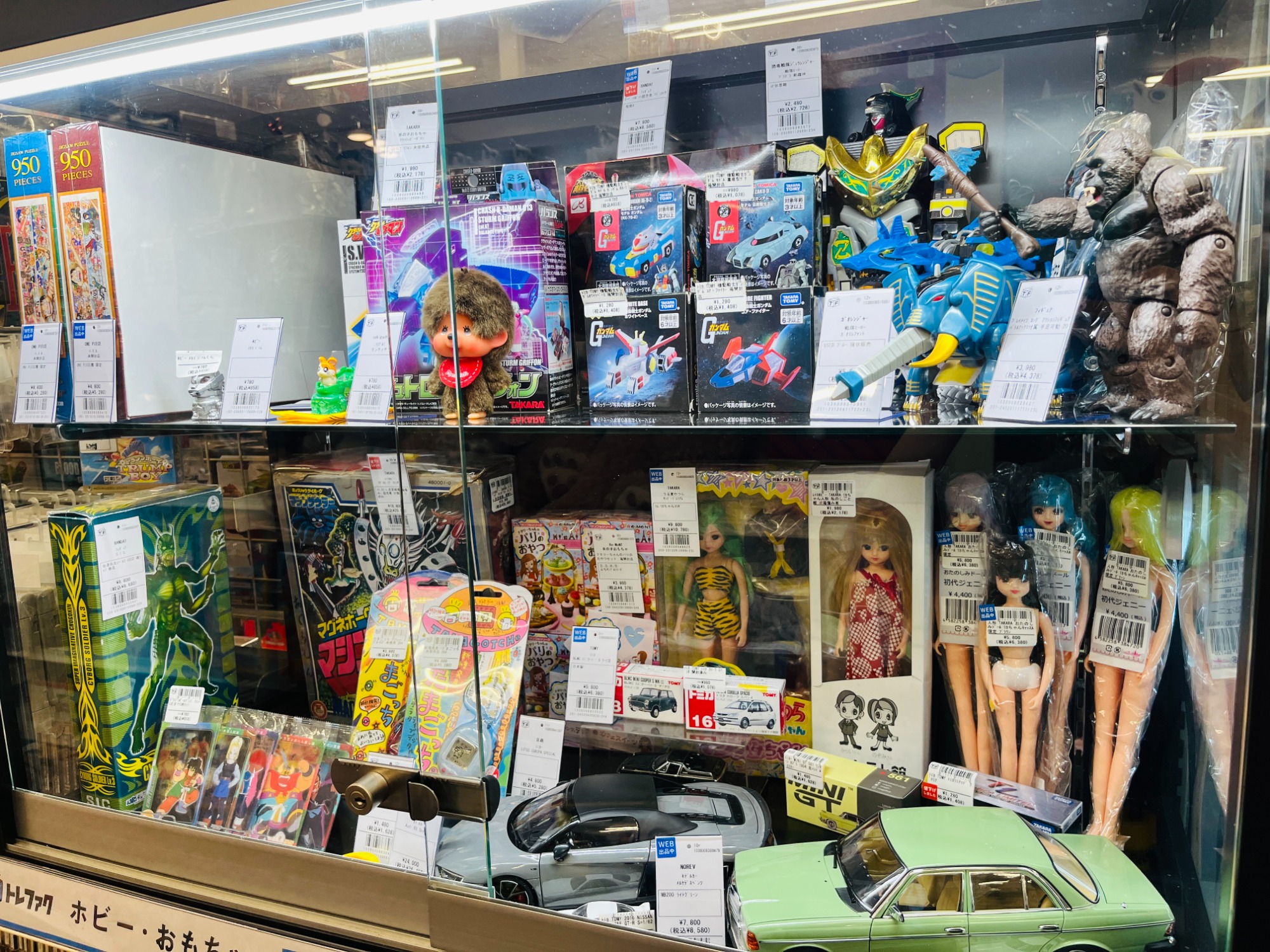 当店のゲーム売場のご紹介をします！レトロゲームは買取強化中です