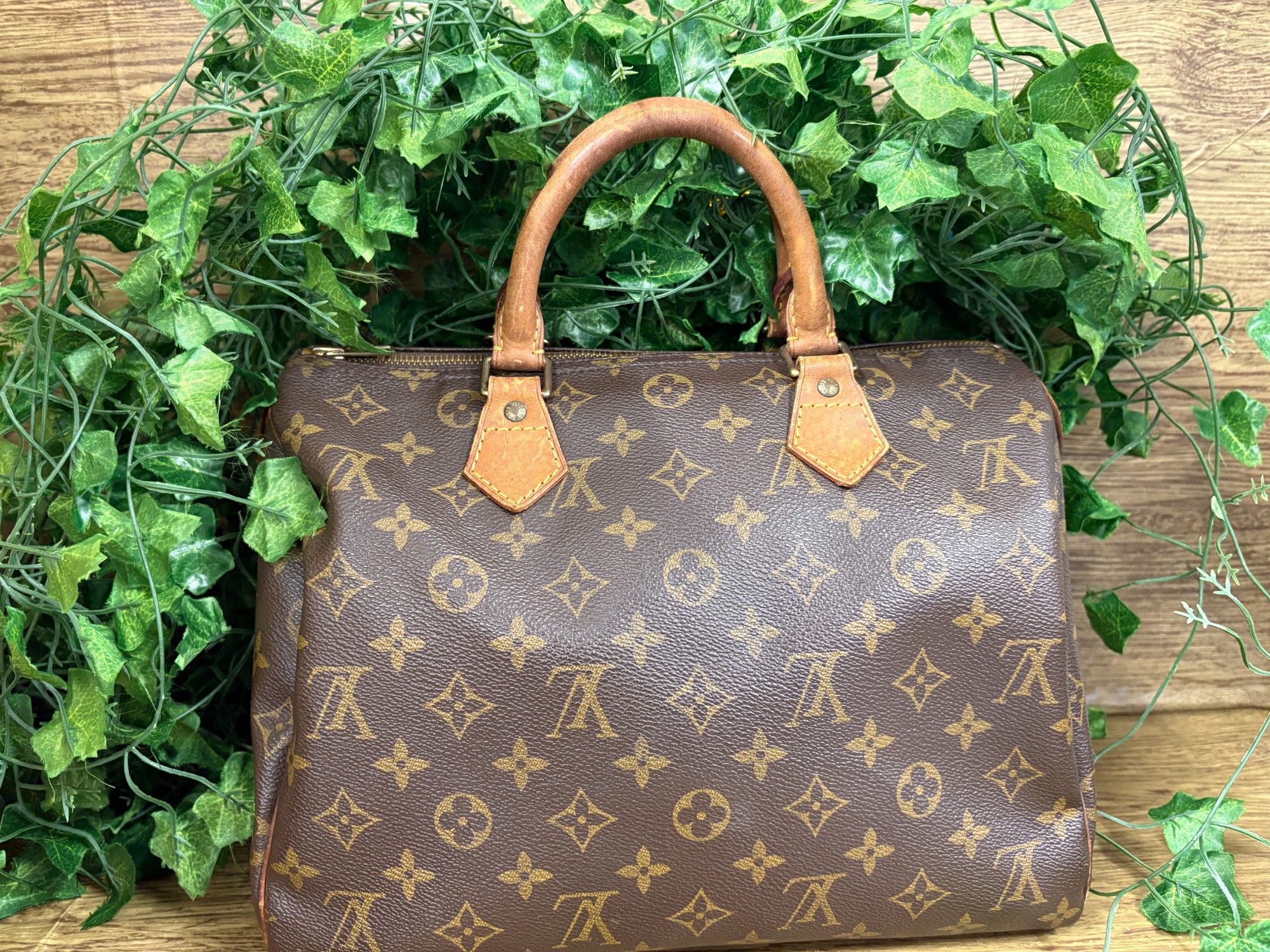 LOUIS VUITTON(ルイヴィトン)のモノグラムスピーディ30のバッグが入荷  