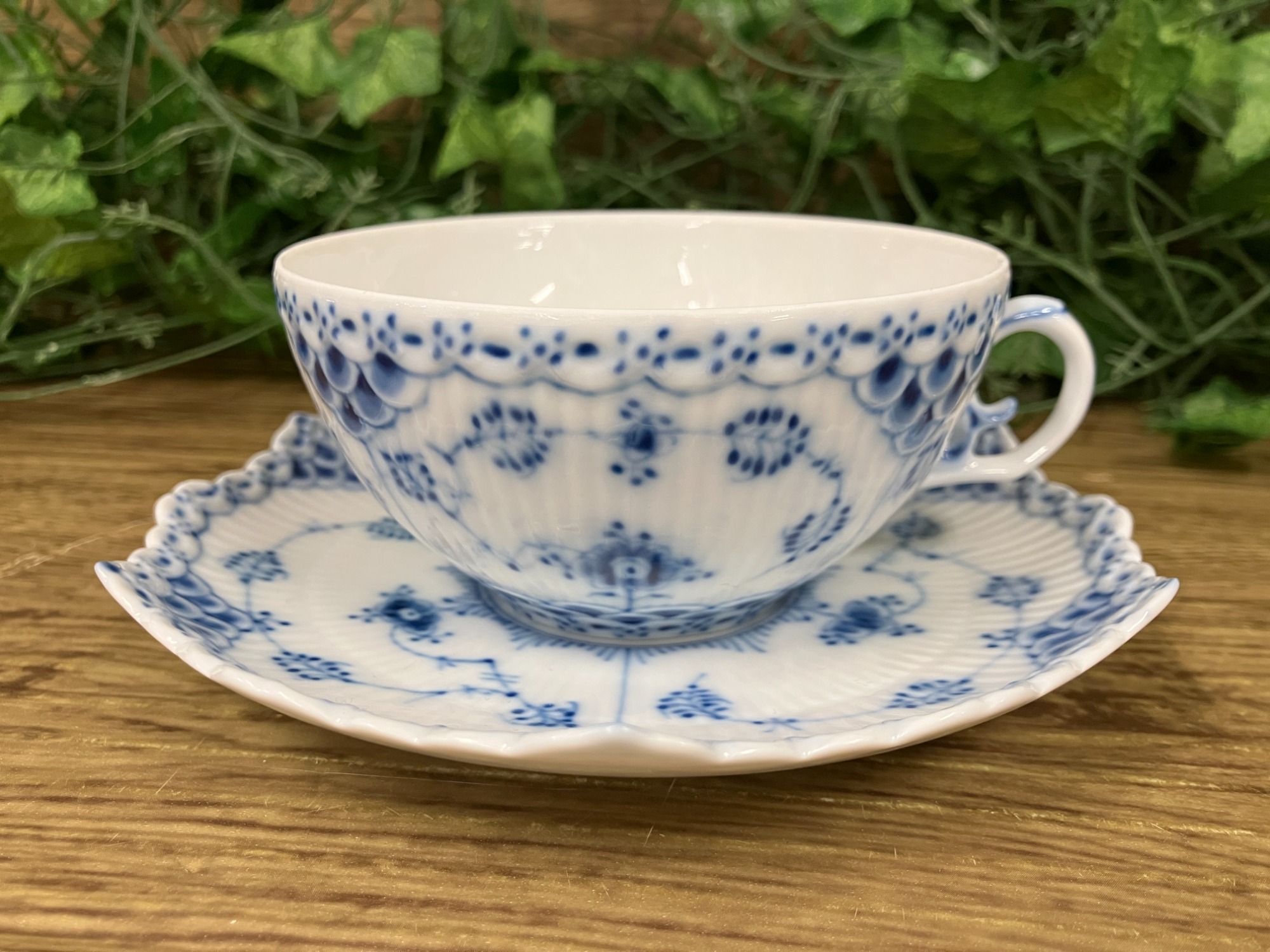 Royal Copenhagen (ロイヤルコペンハーゲン) ブルーフルーテッド