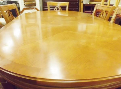 特選家具のkarimoku