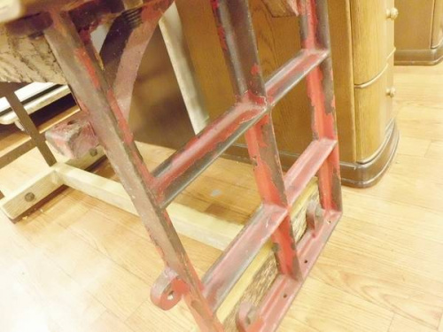 テーブルのJOURNAL STANDARD