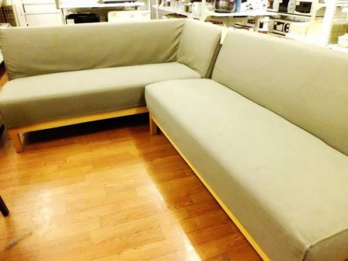 特選家具のアクタス