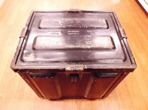 インテリアの弾薬箱