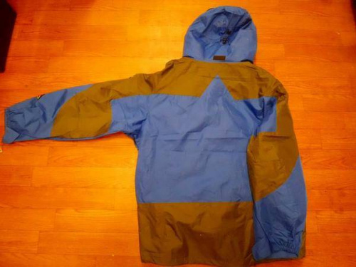 Columbiaのマウンテンパーカー