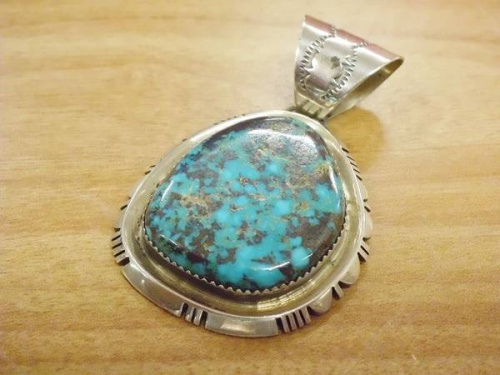 メンズファッションのシルバーアクセサリー