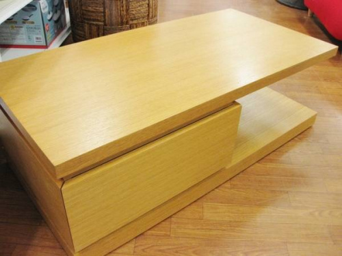 家具・インテリアのリビングテーブル
