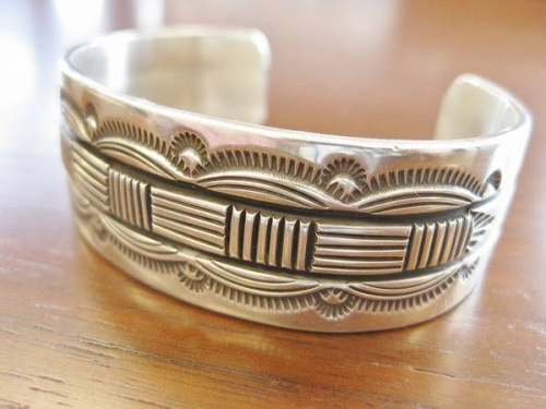 ブランド・ラグジュアリーのアクセサリー