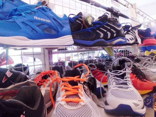 大船スニーカー