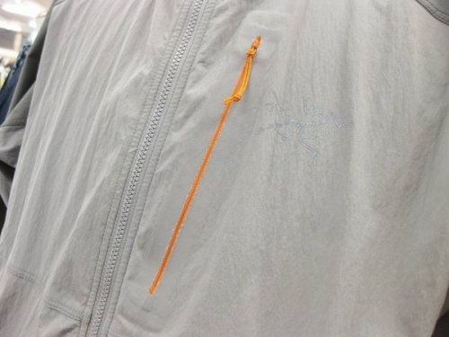 アウトドアウェアのジャケット