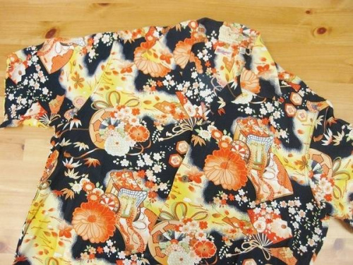 メンズファッションのアロハシャツ