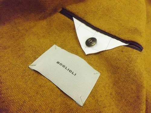 ジャケットのBOGLIOLI