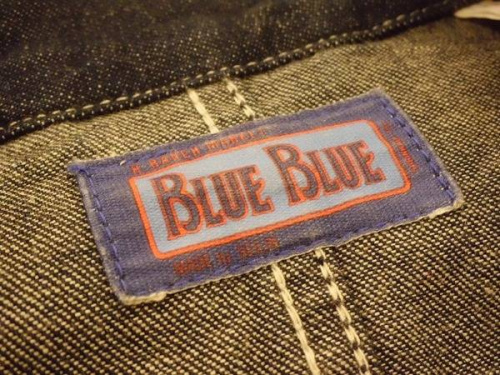 ジャケットのBLUE BLUE
