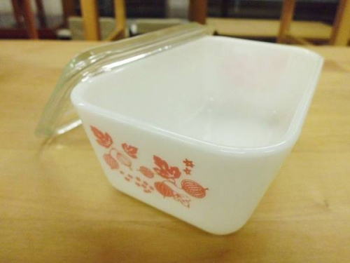 Pyrex リフリジレーター　M２個　Ｓ４個　グーズベリー パイレックス グーズベリーのリフリジレーターセットが買取入荷しま